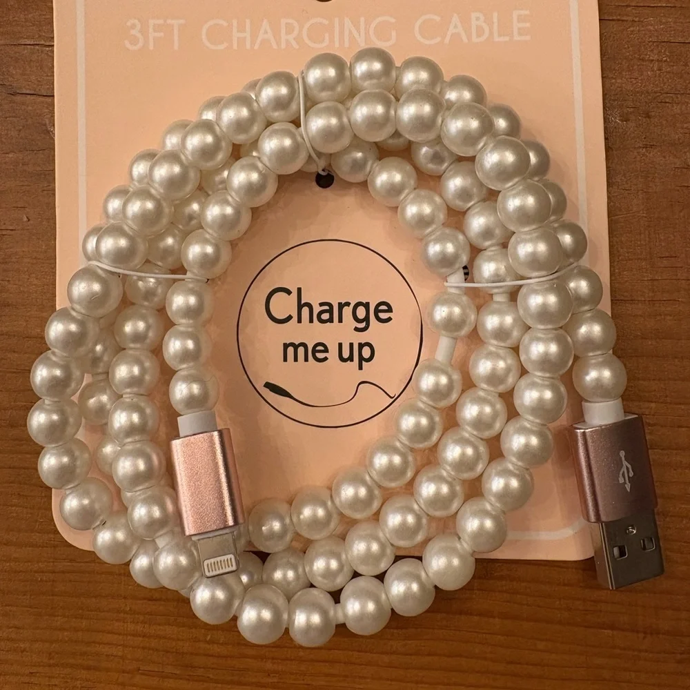 NWT iPhone Charger LIGHTNING White PEARLS 3.3’ 1 Meter Fun!!!
